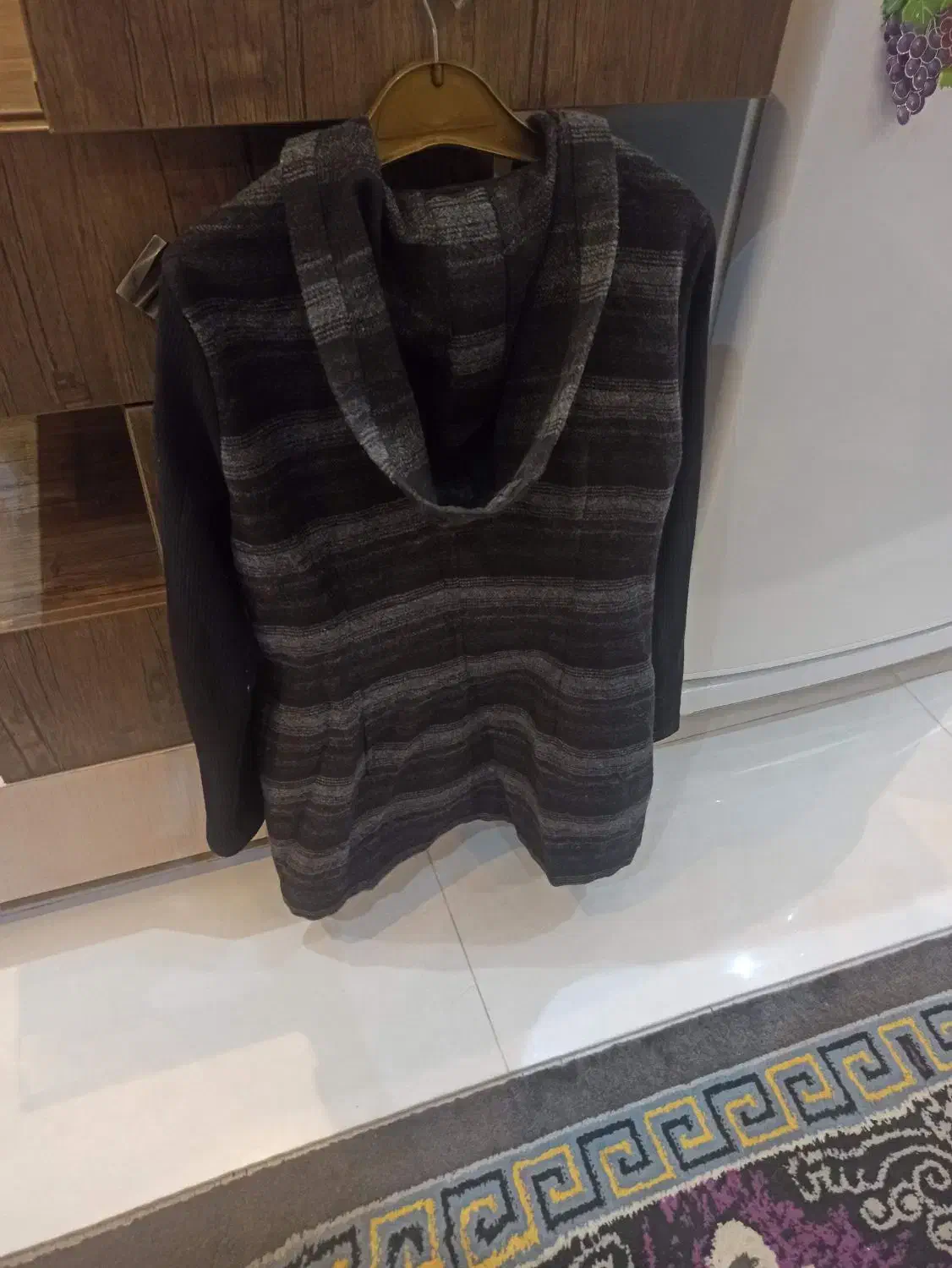 یک عدد مانتو شیک در حد نو|لباس|اصفهان, شاهد|دیوار