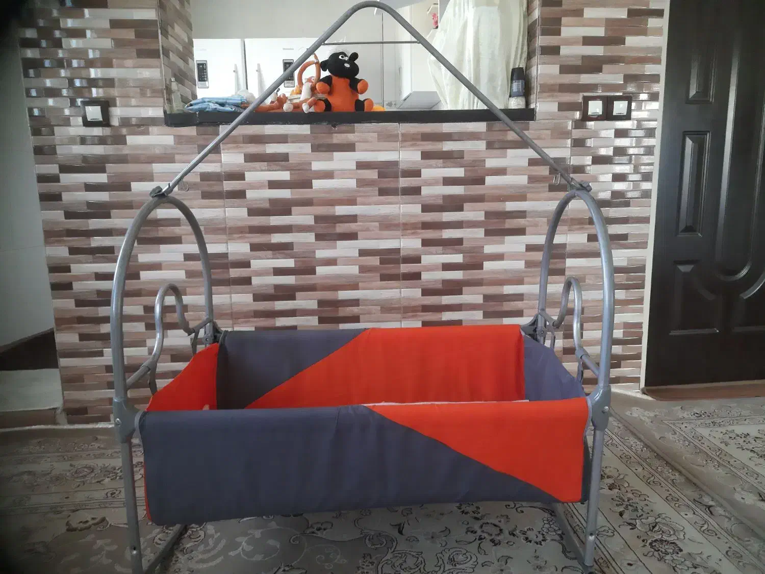 گهو|تخت و صندلی بچه|کرمانشاه, |دیوار