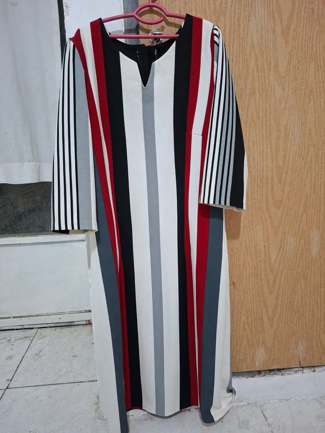 تعدادی لباس زنانه در حدنو|لباس|فردیس, ثابتی|دیوار