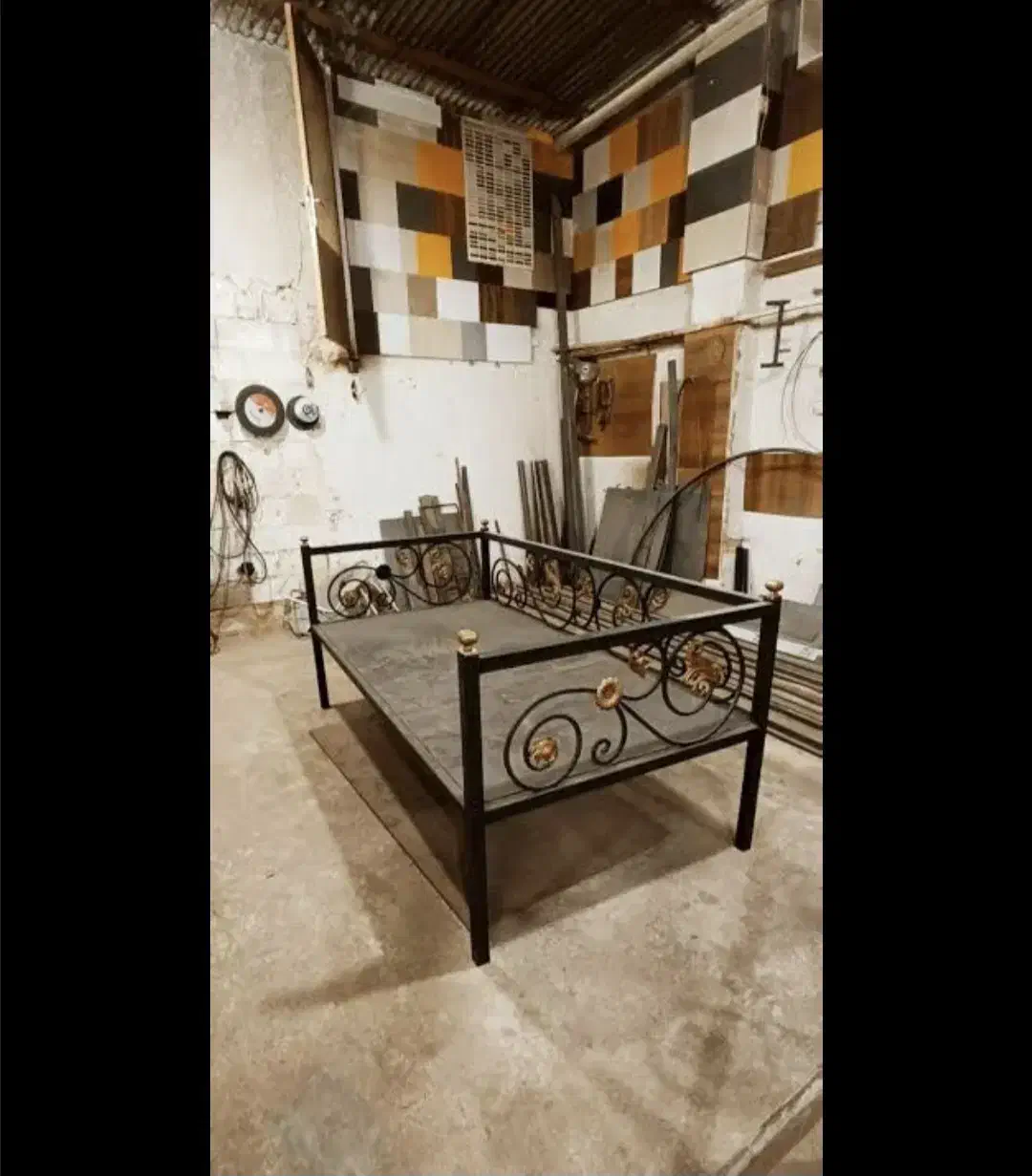 تخت سنتی|مبلمان خانگی و میز عسلی|ارومیه, |دیوار