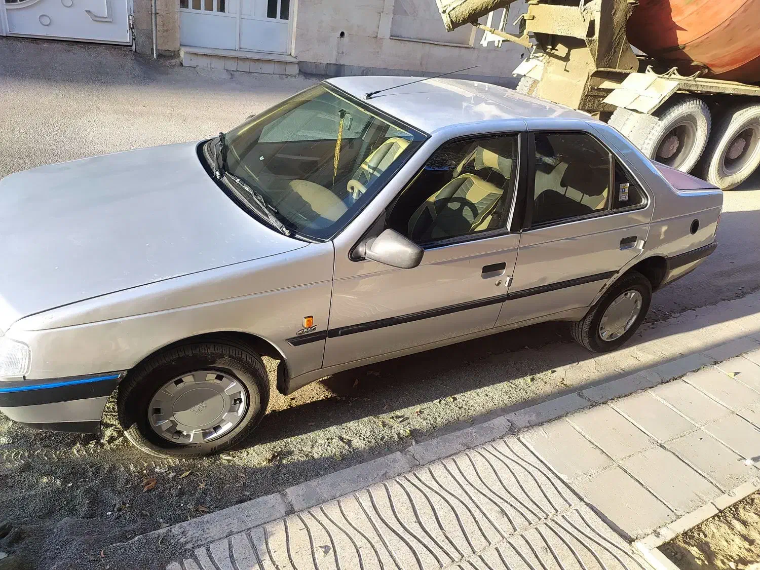 پژو 405مدل90دوگانه کارخانه معاوضه باپرایدمدل پایین|خودرو سواری و وانت|کرمانشاه, |دیوار