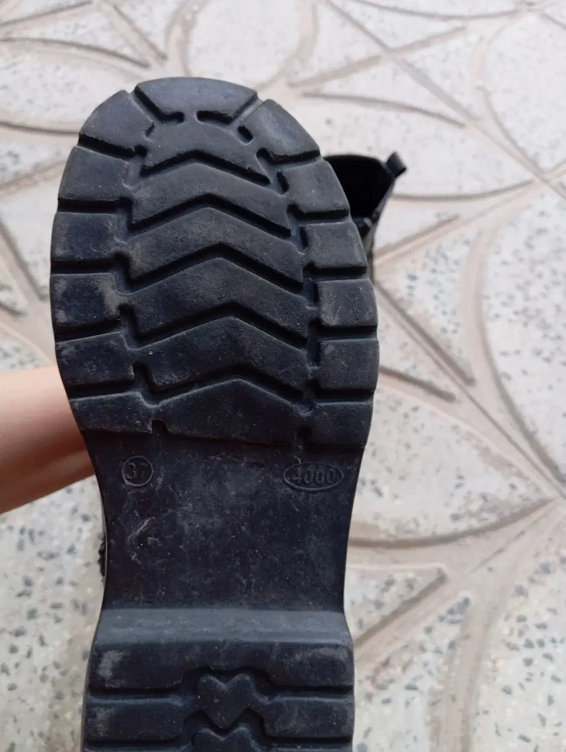 بوت دخترانه|کیف، کفش، کمربند|صحنه, |دیوار