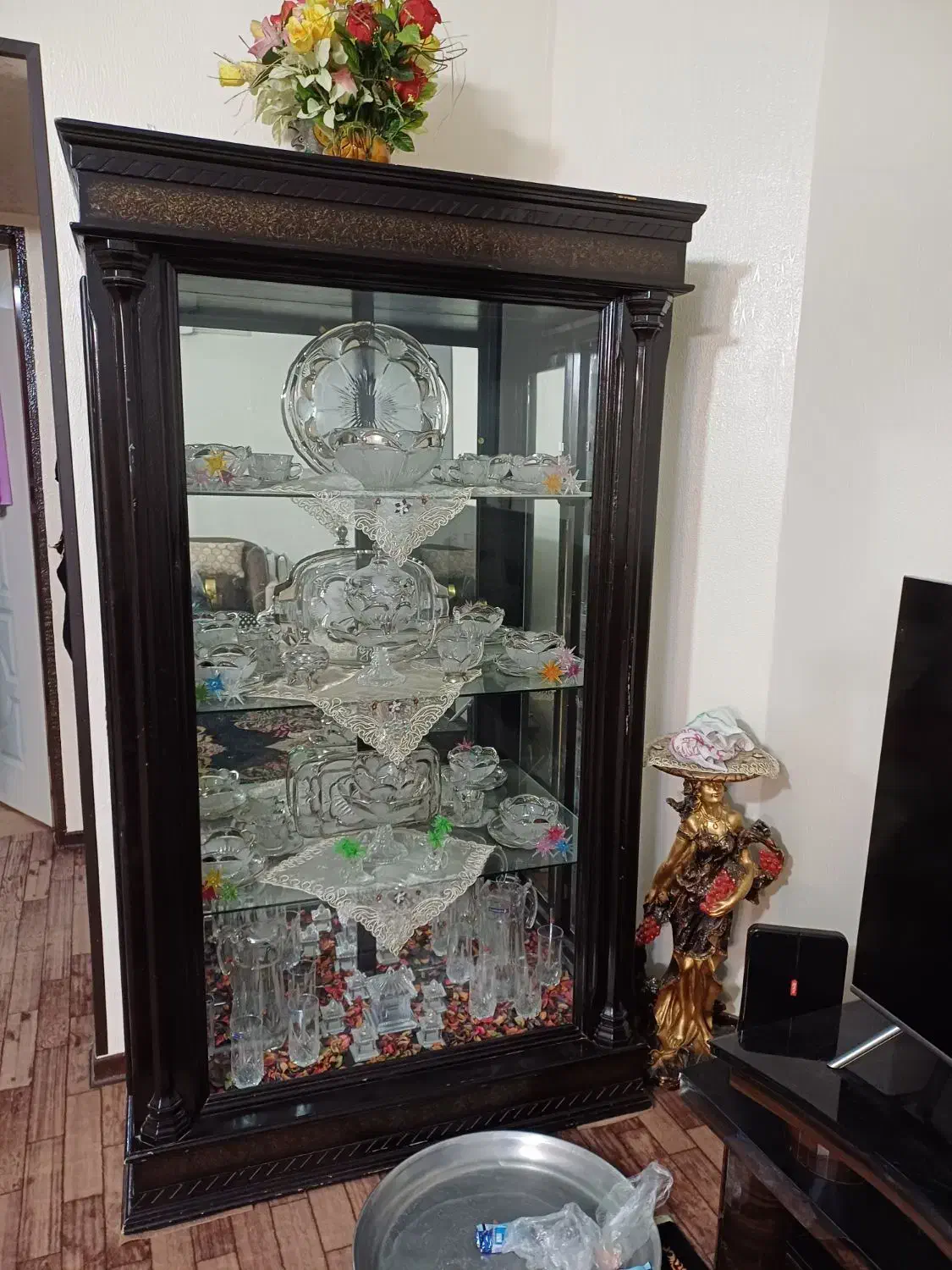 ۳۰۰۰۰۰|بوفه، ویترین، کنسول|اصفهان, دستگرده|دیوار