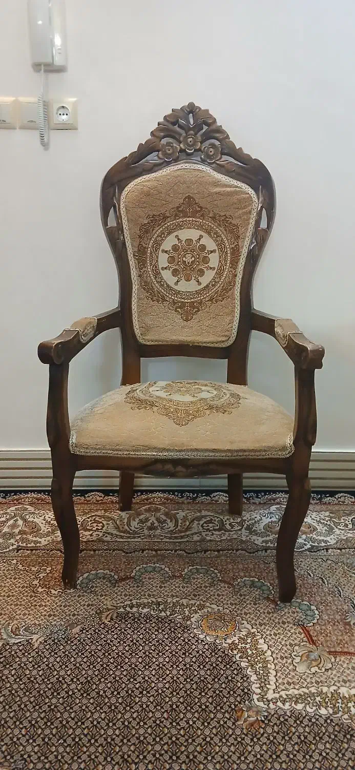 مبل سلطنتی۹نفره چوب گردو|مبلمان خانگی و میز عسلی|مرند, |دیوار