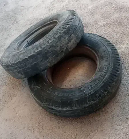 لاستیک نیسان و پراید|قطعات یدکی و لوازم جانبی|هندمینی, |دیوار