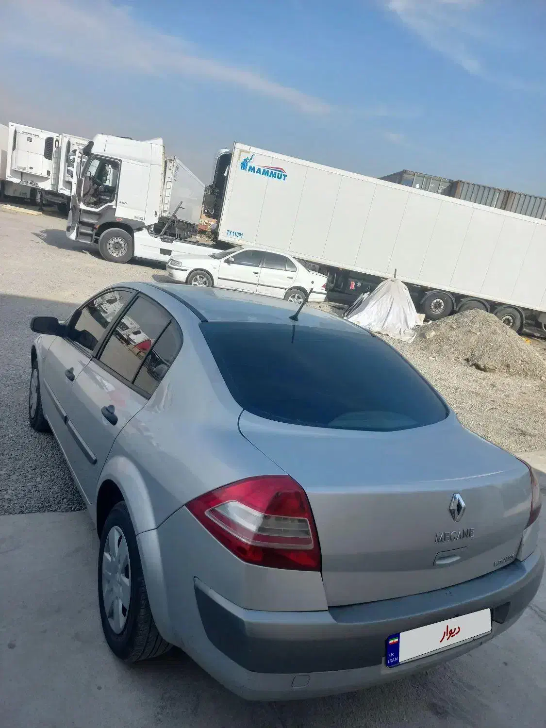 مگان ۱۶۰۰ دنده|خودرو سواری و وانت|بوشهر, |دیوار