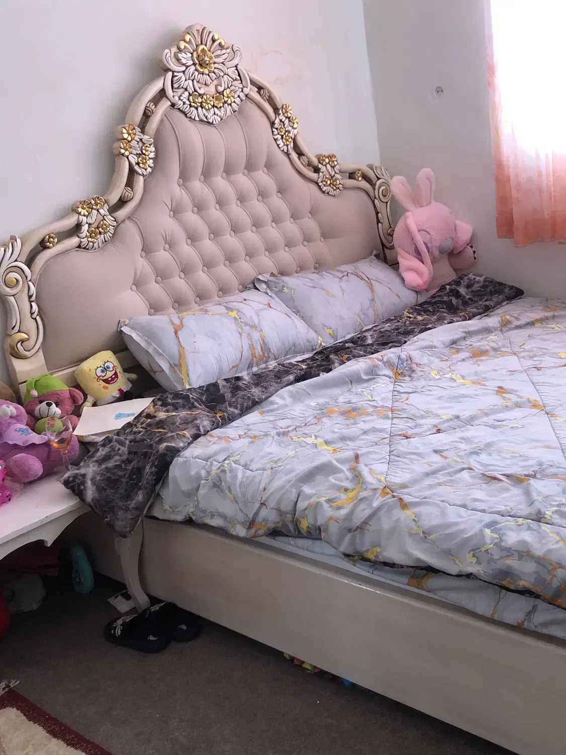 تخت دو نفره و میزارایش|تخت و سرویس خواب|قوچان, |دیوار