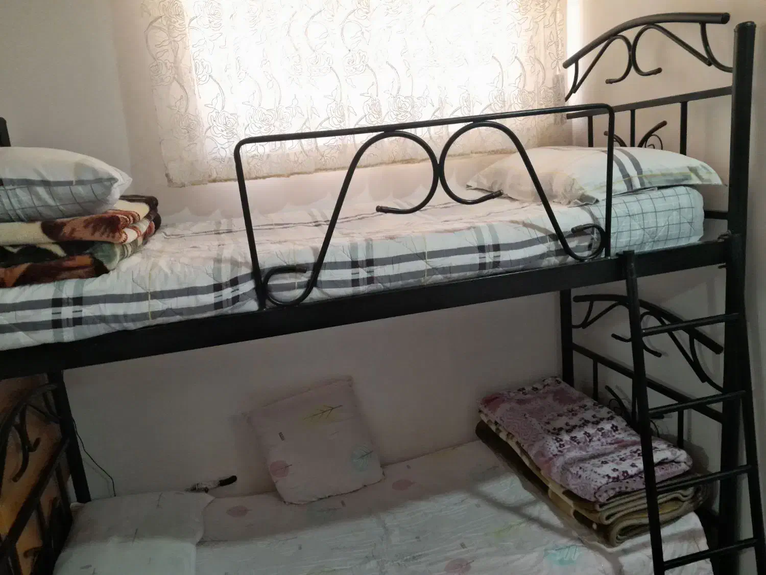 تخت دو طبقه|تخت و سرویس خواب|خلجستان, |دیوار