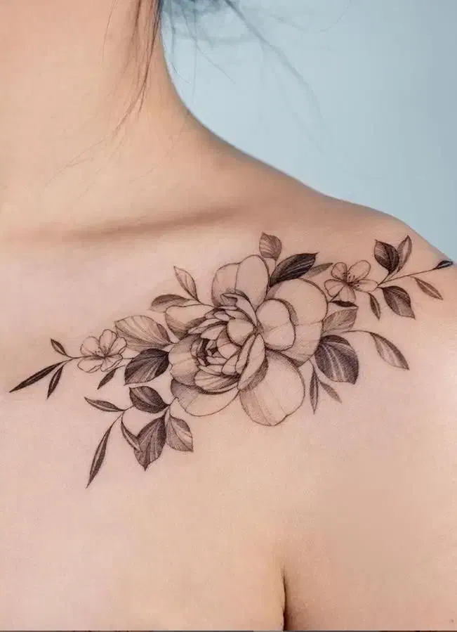 تاتوبدن بانوان با تخفیف ۲۵ درصدی بلک فرایدی|خدمات آرایشگری و زیبایی|کاشان, دانش|دیوار