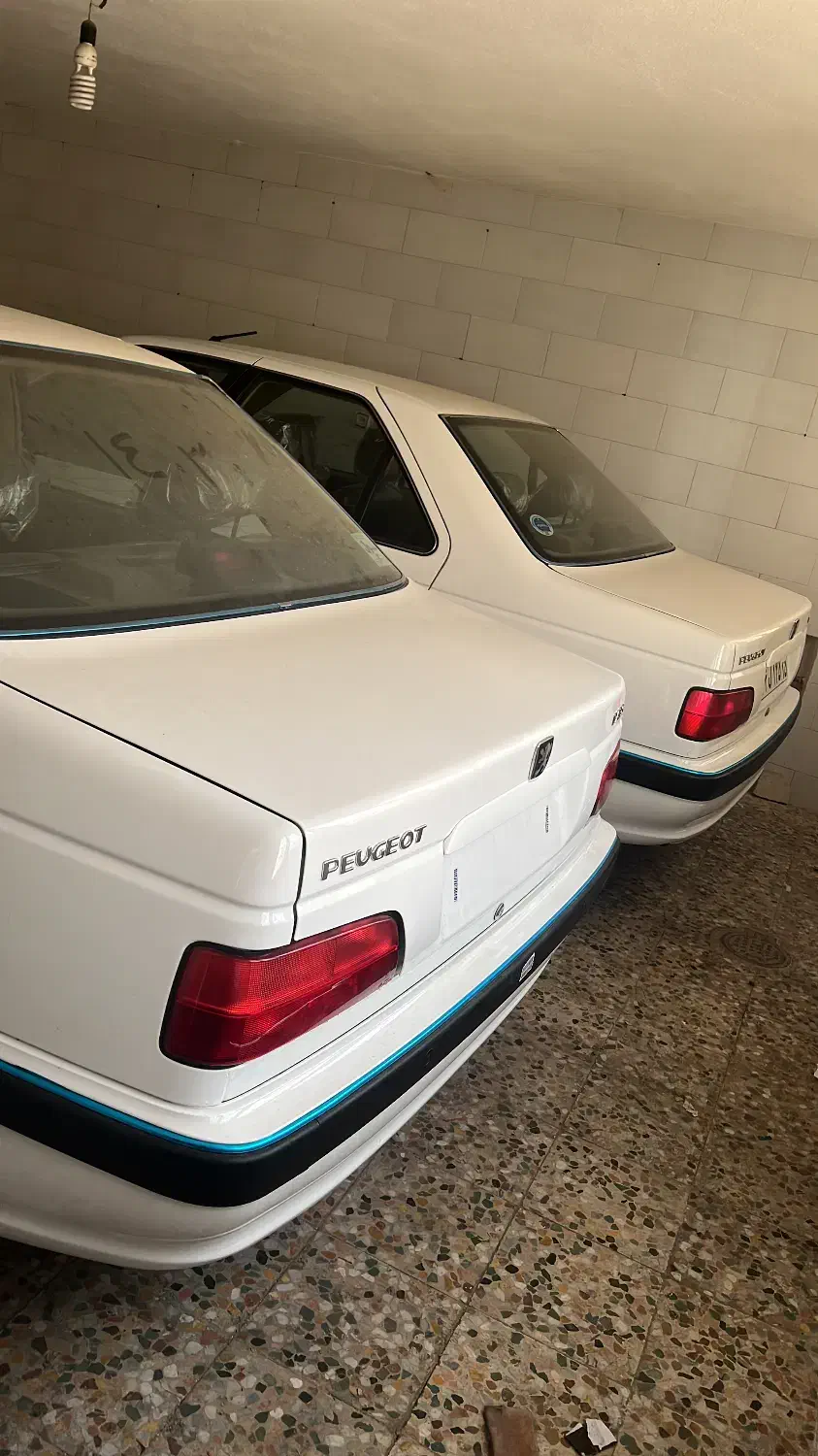 پارس تیوفایو ۴۰۲خشک گمپانی|خودرو سواری و وانت|شیراز, غدیر جنوبی|دیوار