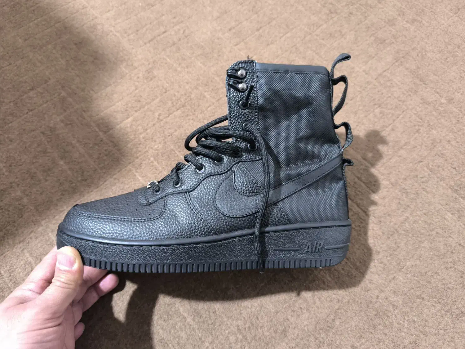 بوت نایک|کیف، کفش، کمربند|سقز, |دیوار