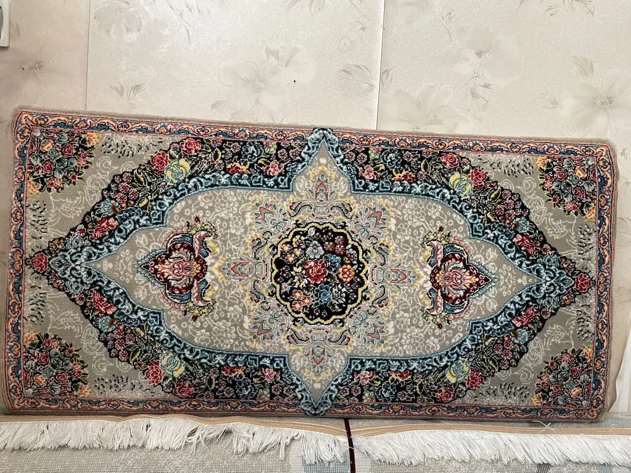 پشتی|پشتی|بیرجند, |دیوار