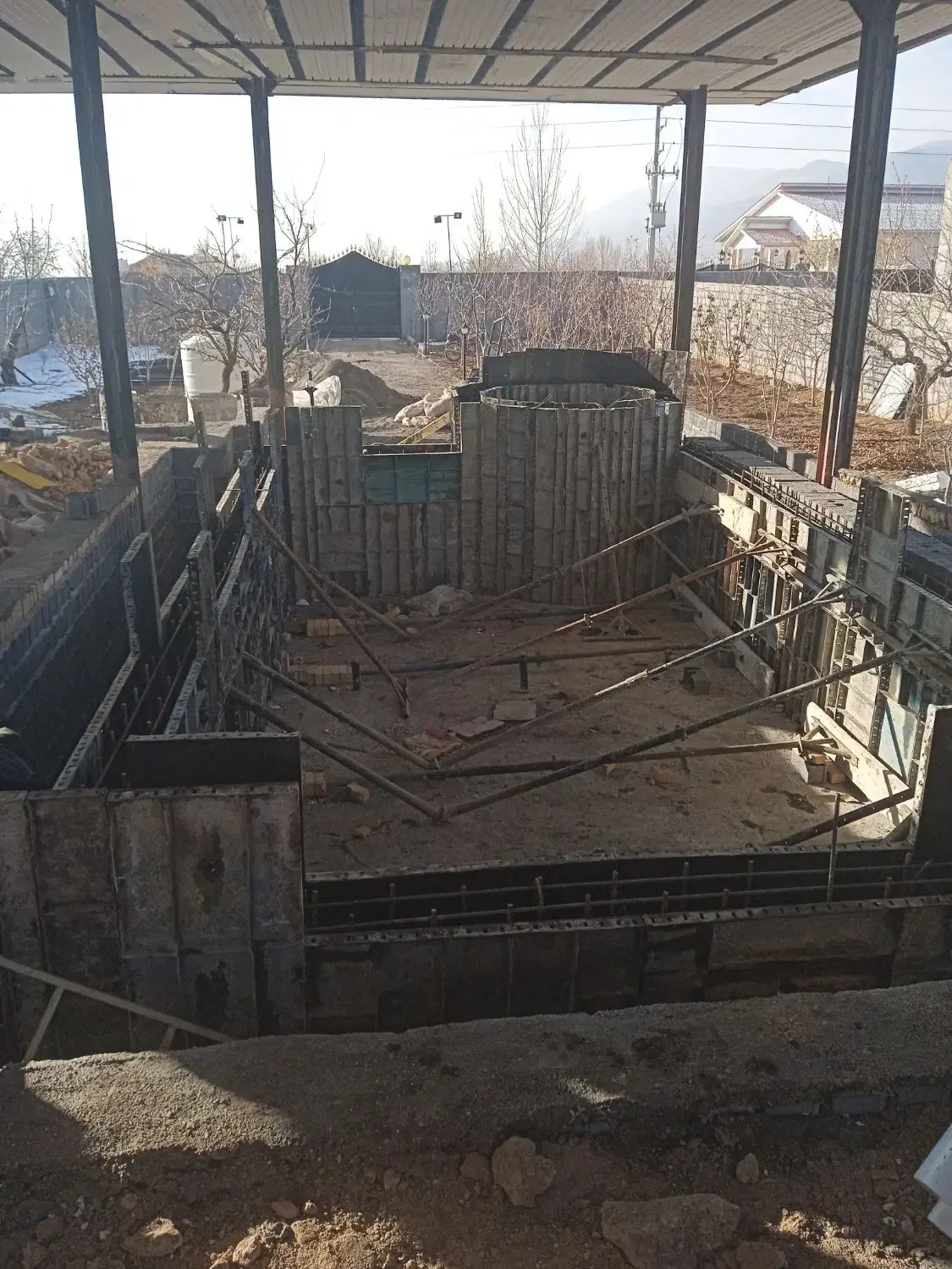 آرماتوربندی واجرای سقف بتنی،فلزی،استخر،دیواربرشی|خدمات پیشه و مهارت|آبسرد, |دیوار