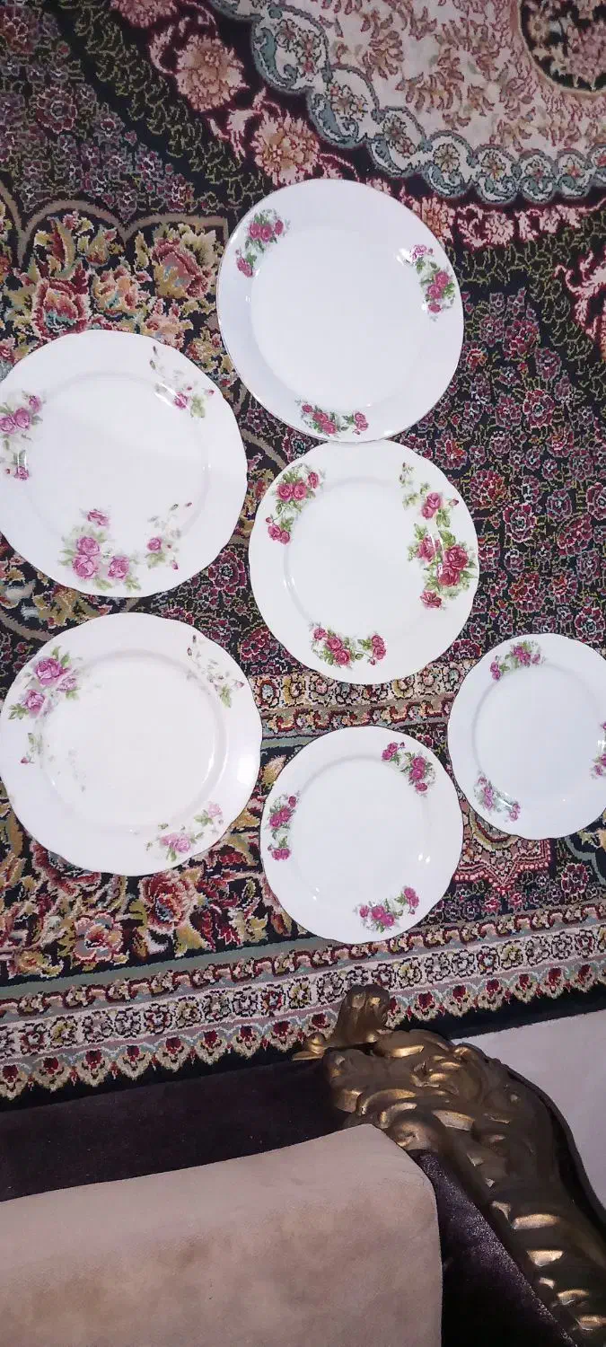 شش عدد گل سرخ قدیمی|ظروف سرو و پذیرایی|گرگان, |دیوار