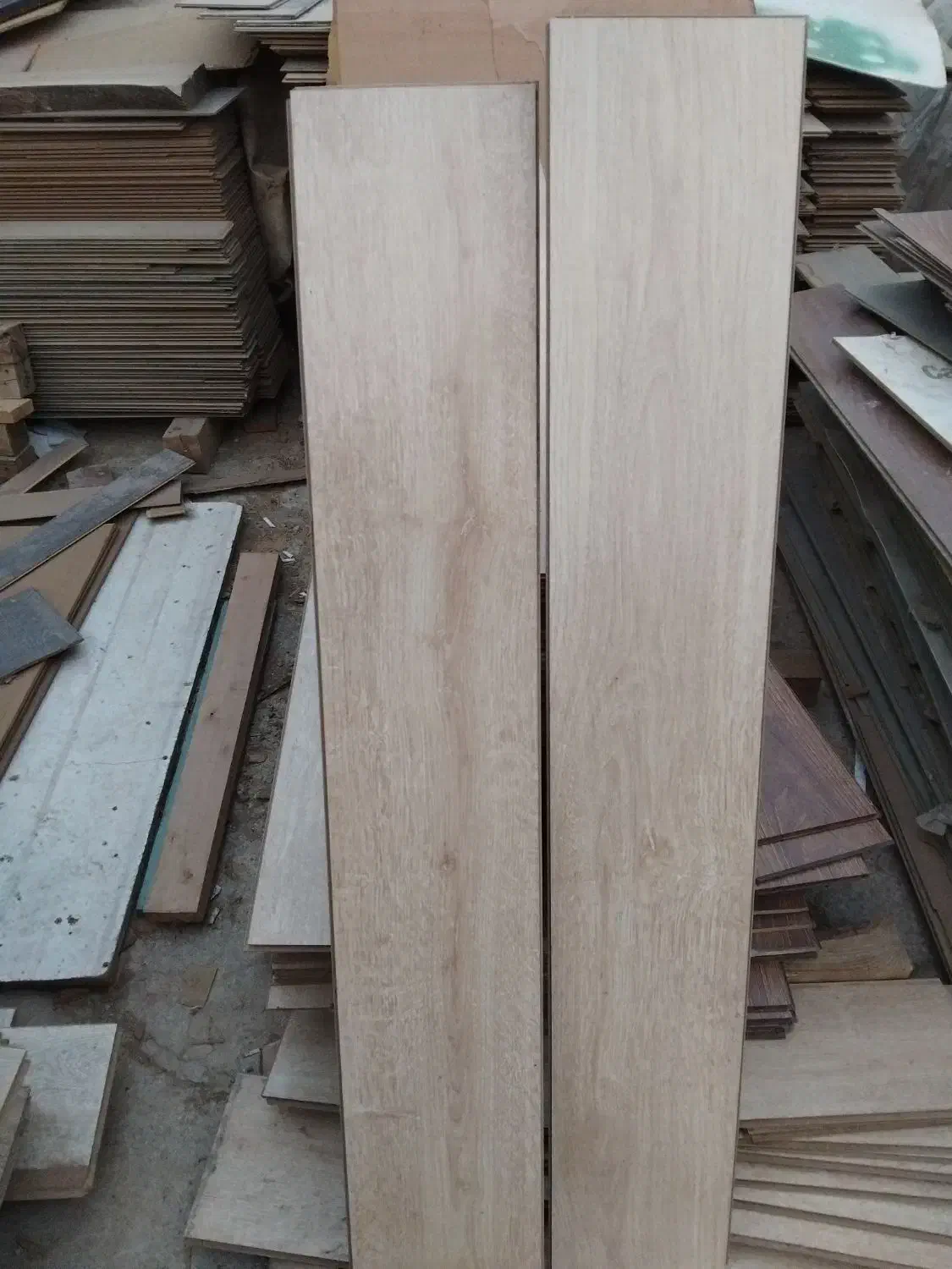 پارکت لمینت خارجی ، ۲۵ متر مربع|مصالح و تجهیزات ساختمان|تهران, مهرآباد|دیوار