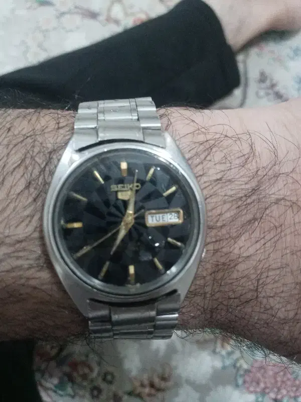 ساعت اصل|ساعت|رباط‌کریم, مسکن مهر آبشناسان|دیوار