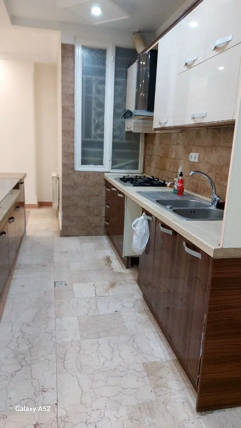 80متر تخلیه پونک اشرفی گلزار رهن  قابل تبدیل