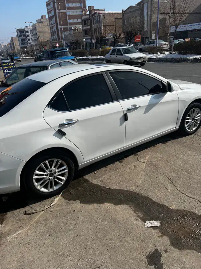 جک سواری j5 اتومات مدل ۹۴|خودرو سواری و وانت|تبریز, |دیوار