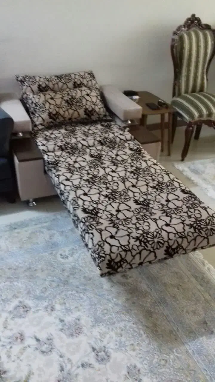 مبل تختخوابشو|مبلمان خانگی و میز عسلی|قم, زنبیل آباد|دیوار