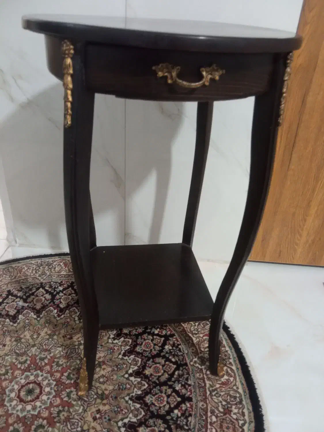 میز تلفن|میز تلفن|اراک, |دیوار