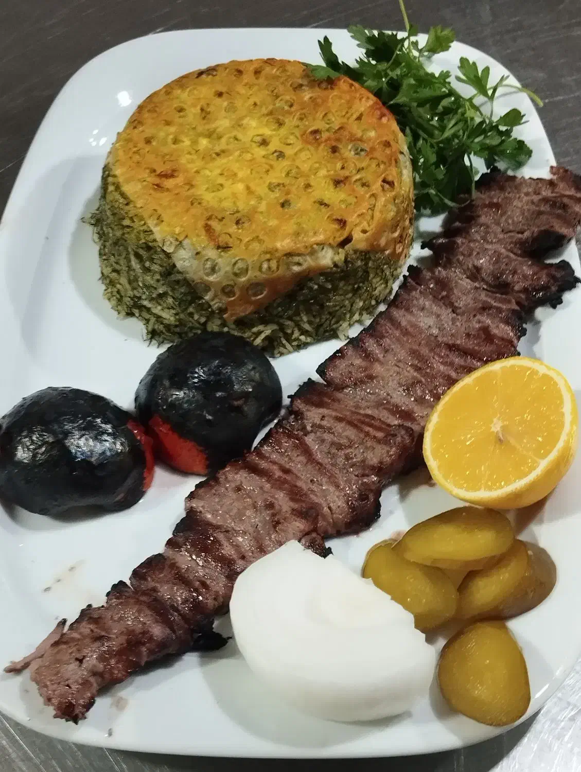 سالنکار برای شیفت شب وشیفت صبح ویک کباب پز ماهر|استخدام خدمات فروشگاه و رستوران|نظرآباد, فخر ایران|دیوار