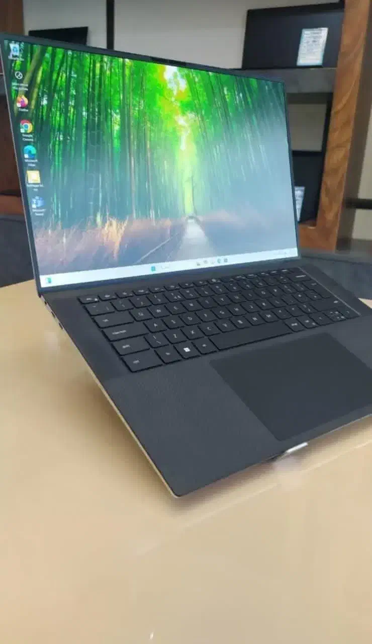 لپ‌تاپ Dell XPS 9520/طراحی باریک/فروش اقساطی|رایانه همراه|قم, صفائیه|دیوار