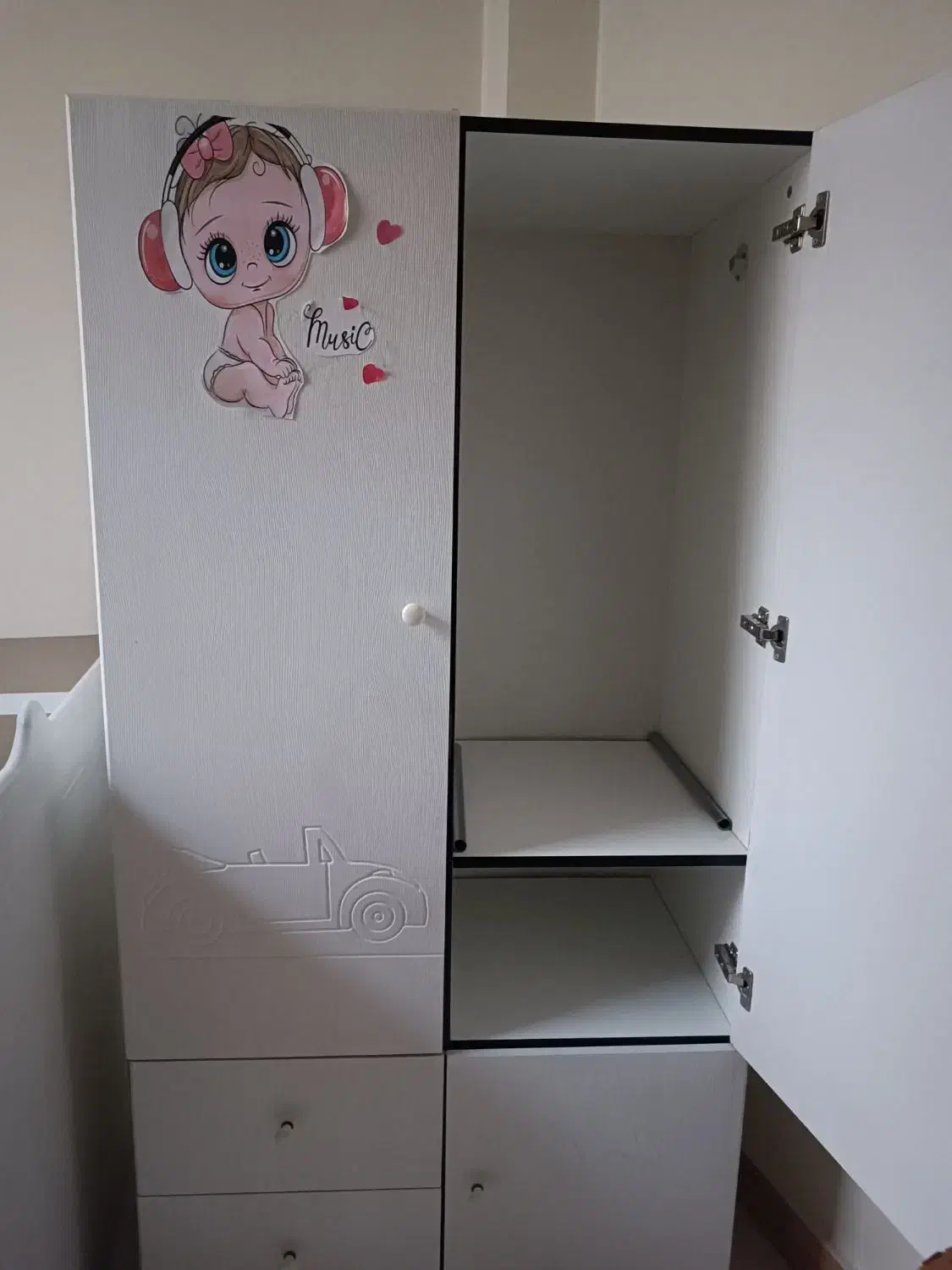 تخت و کمد بچه|تخت و صندلی بچه|تهران, اقدسیه|دیوار