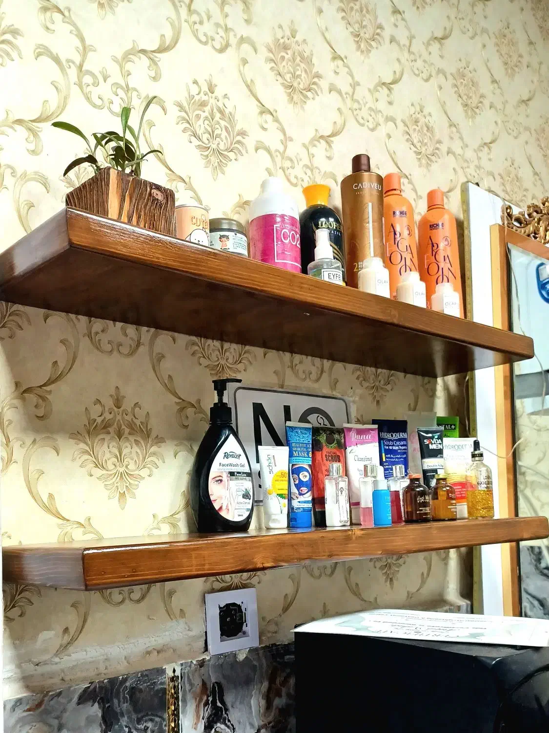 شلف دیواری چوبی|کتابخانه، شلف، قفسههای دیواری|مشهد, گرجی علیا|دیوار