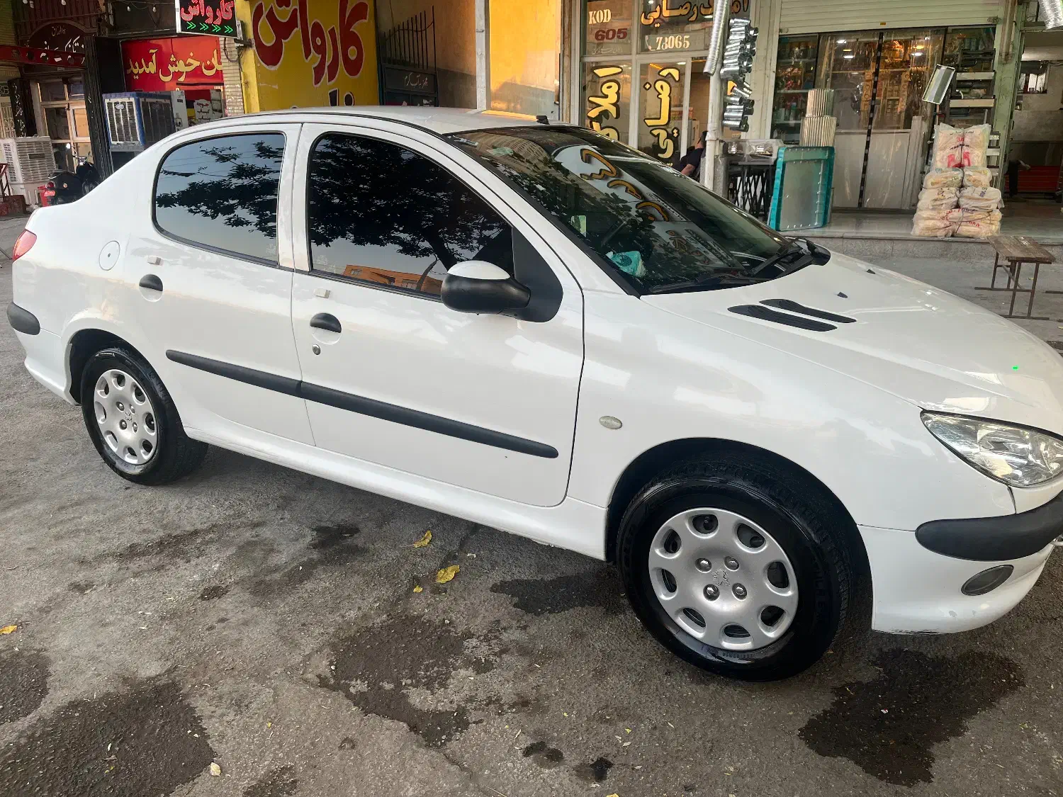 206 sd صندوقدار v8 مدل ۹۴|خودرو سواری و وانت|شیراز, آزادگان|دیوار