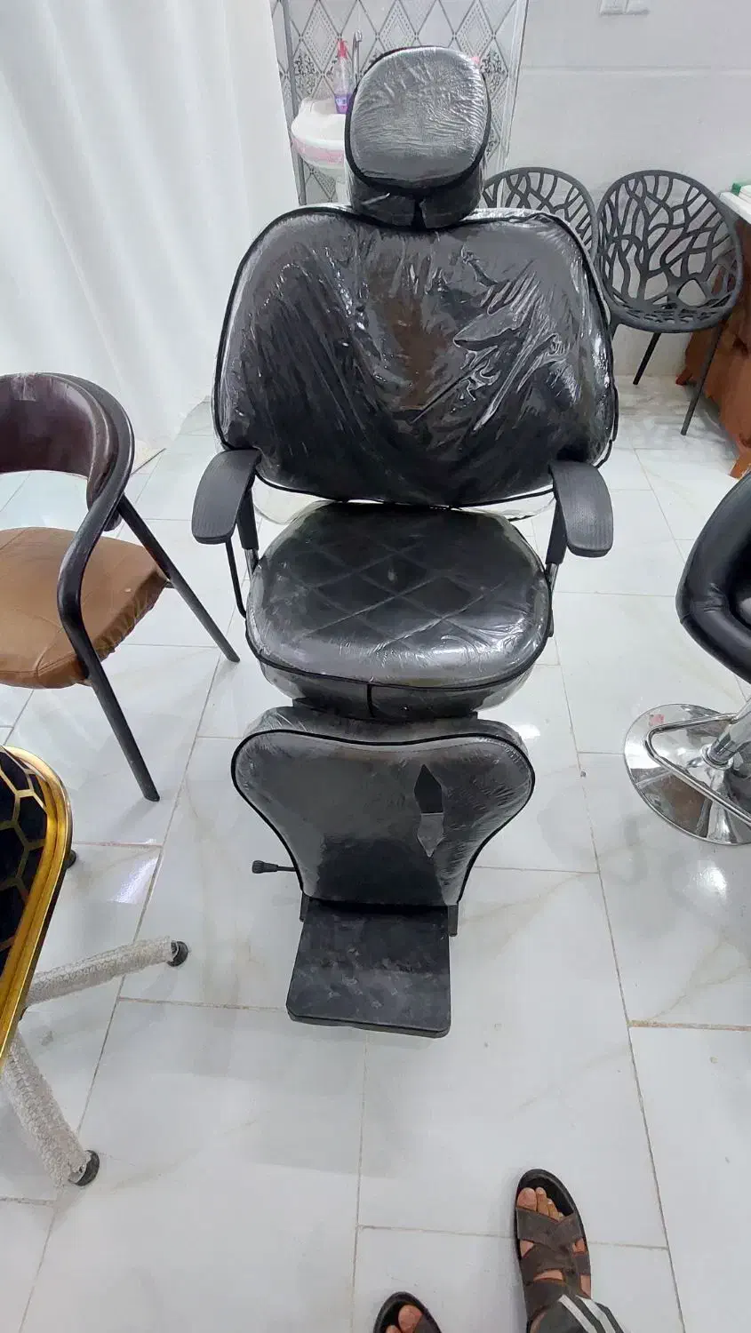 وسایل آرایشگاه|آرایشگاه و سالن‌های زیبایی|اردکان, |دیوار