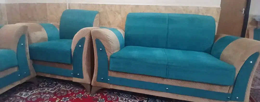 مبل|مبلمان خانگی و میز عسلی|شیراز, قلعه شاهزاده بیگم|دیوار