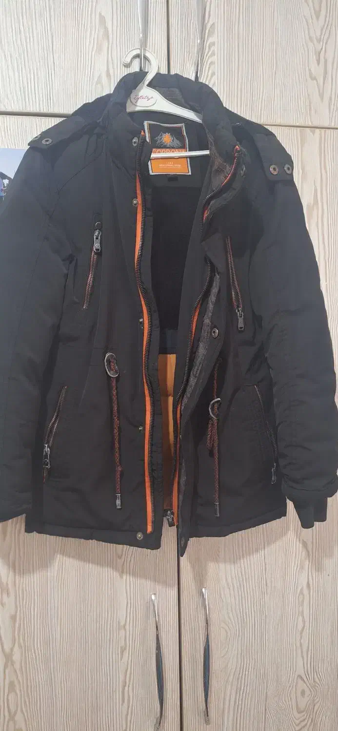 کاپشن تا ۱۱ سال|لباس|رشت, رشتیان|دیوار