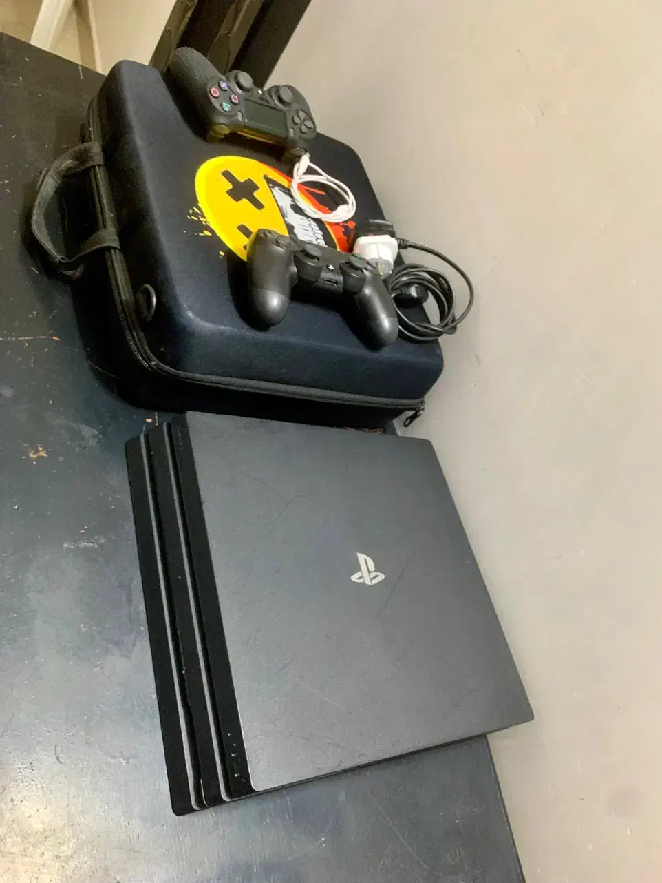 Ps4 pro 1 TB|کنسول، بازی ویدئویی و آنلاین|آمل, |دیوار