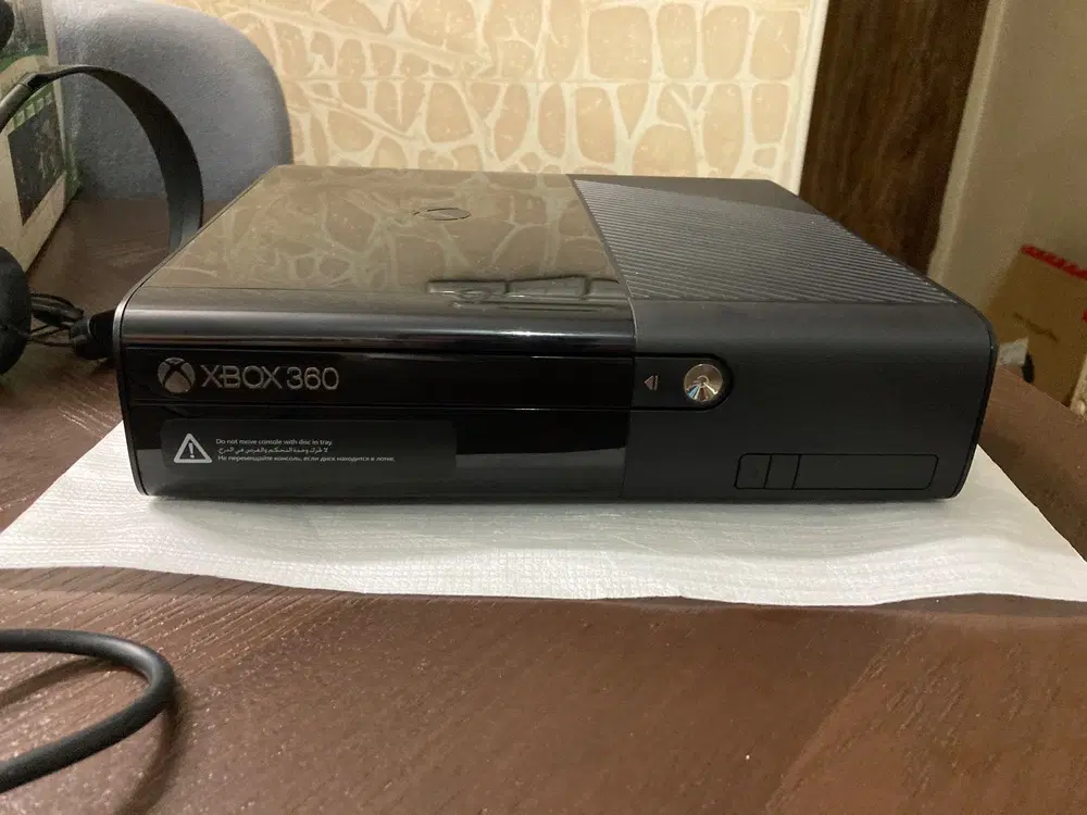 Xbox 360 super slim|کنسول، بازی ویدئویی و آنلاین|تهران, گلچین|دیوار