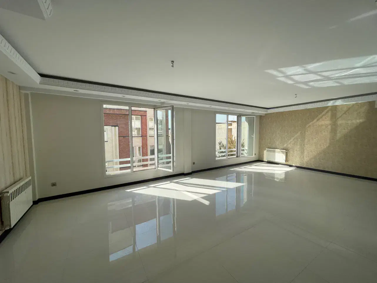 ۹۰ متر هروی ۲ پارکینگ زیرقیمت|فروش آپارتمان|تهران, هروی|دیوار