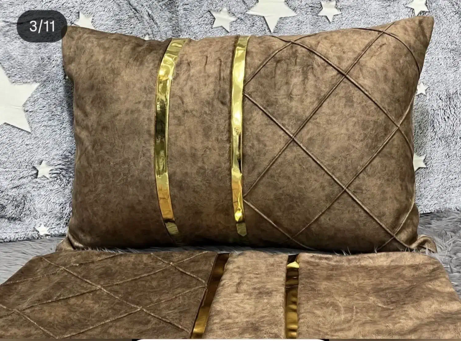 روبالشی|رختخواب، بالش، پتو|الشتر, |دیوار