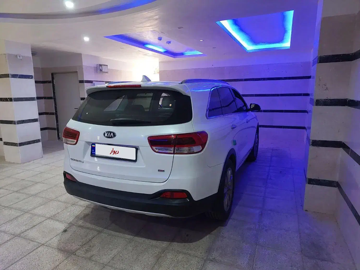 سورنتو|خودرو سواری و وانت|اراک, |دیوار