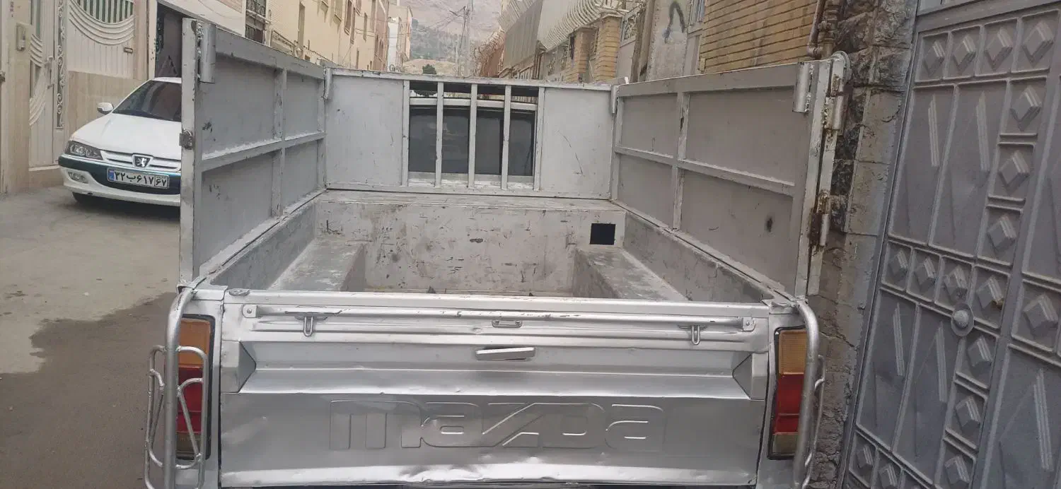 مزدا وانت تک کابین ۲۰۰۰ مدل ۸۴ خیلی تمیز|خودرو سواری و وانت|اصفهان, کوی امیریه|دیوار