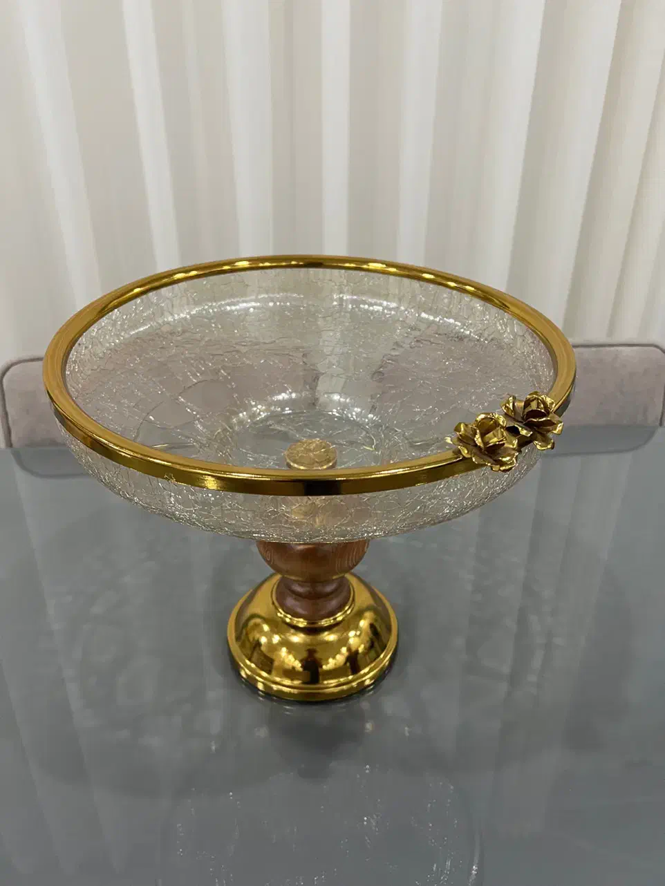 میوه خوری شیشه ترک پایه چوبی گل رز طلایی|ظروف سرو و پذیرایی|رشت, فلسطین|دیوار