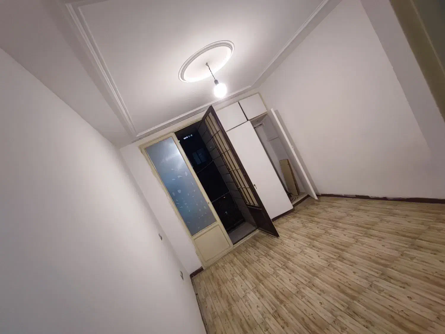 65متر خ باقری