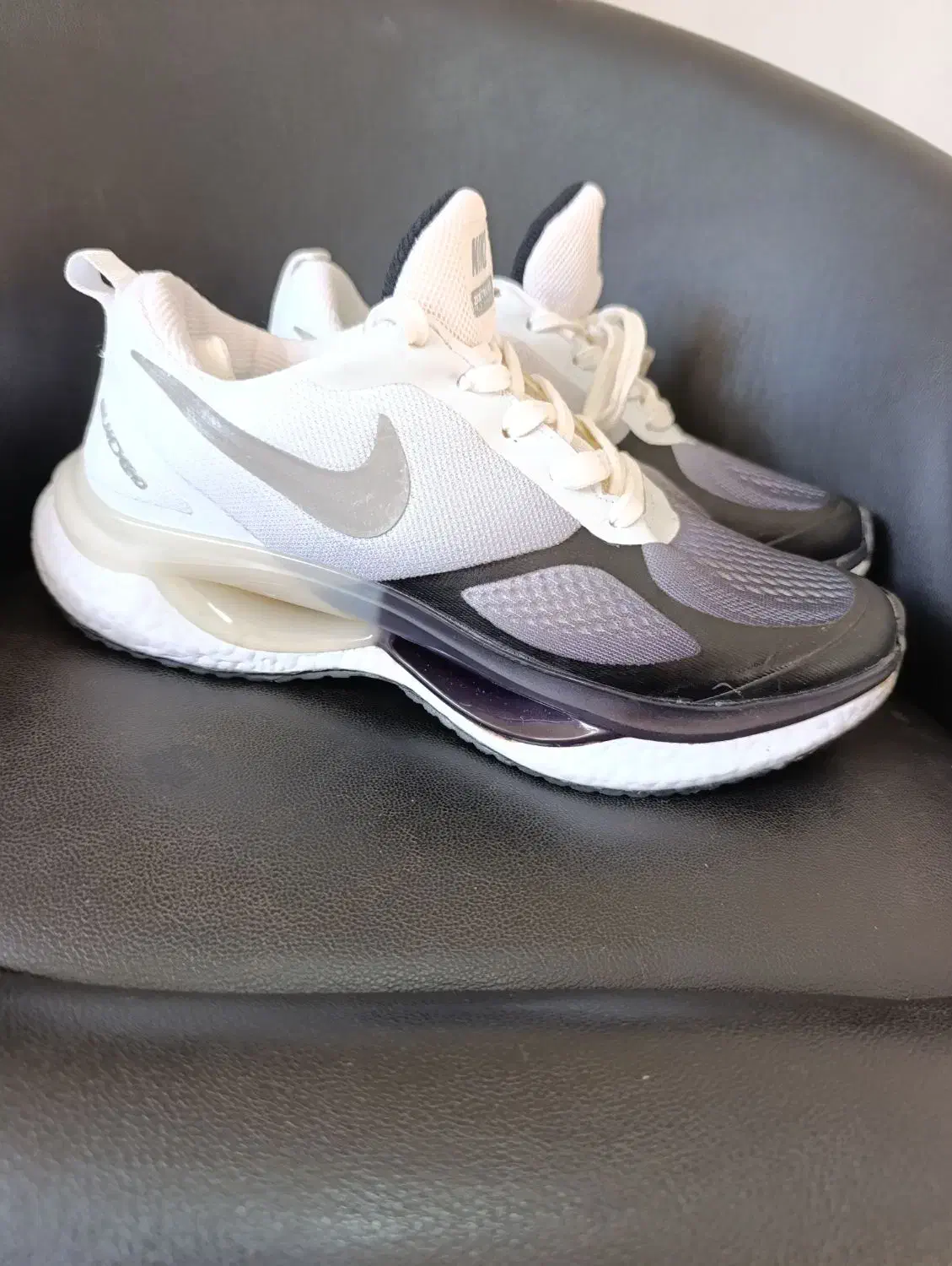 کتونی نایک|کیف، کفش، کمربند|آشخانه, |دیوار