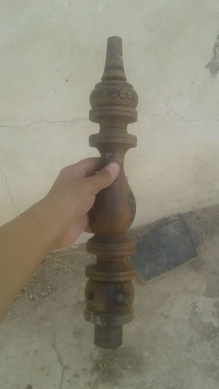 تنه قلیون|کلکسیون اشیاء عتیقه|زرند, |دیوار