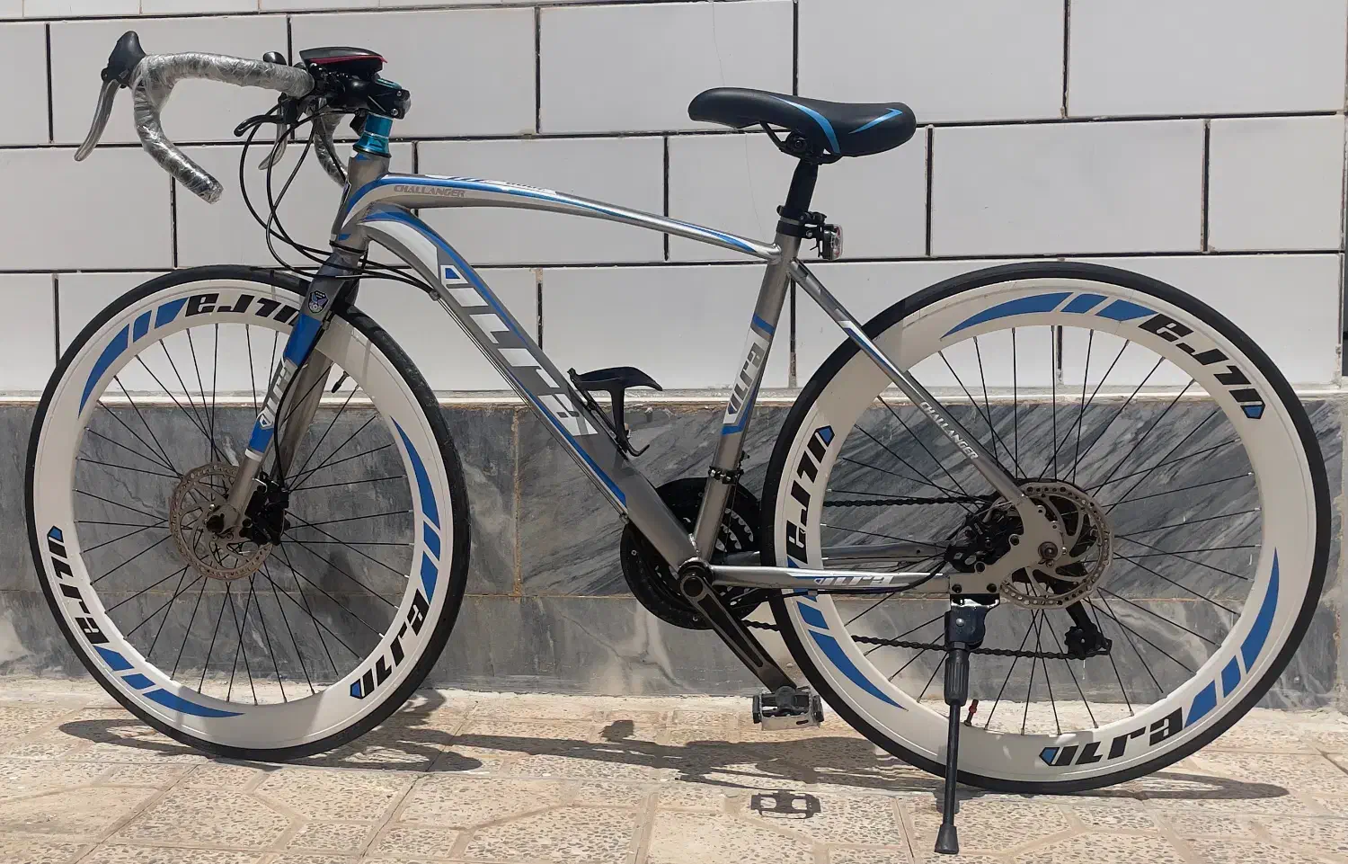 دوچرخه حرفه ای|دوچرخه، اسکیت، اسکوتر|صدرا-فارس, فاز ۱|دیوار