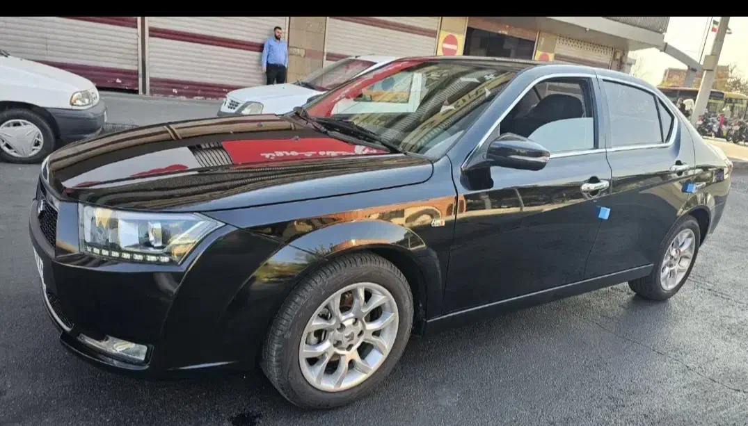 دنا پلاس توربو اوتومات|خودرو سواری و وانت|قم, سراجه (۱۵ خرداد)|دیوار