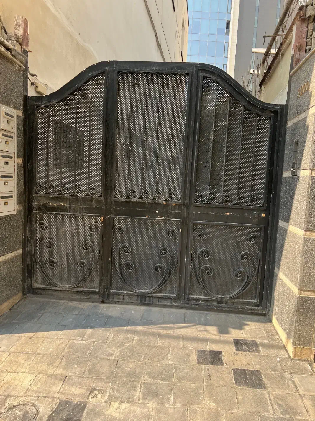 فروش درب آهنی پارکینگ|مصالح و تجهیزات ساختمان|تهران, حصار بوعلی|دیوار