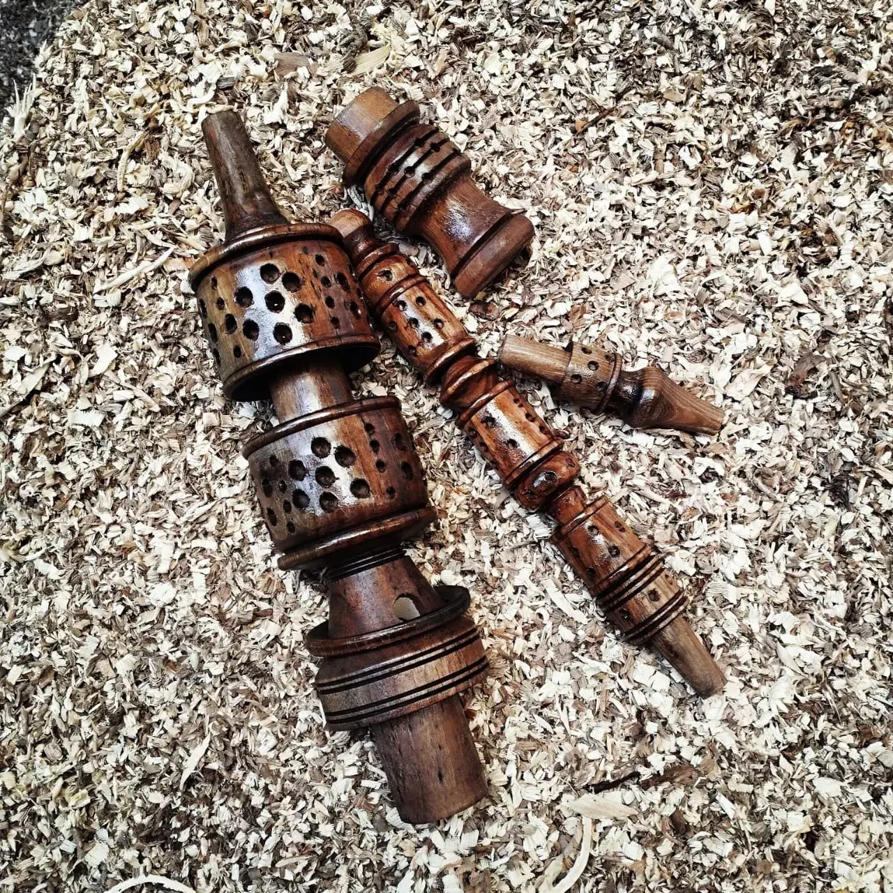 چوپق|کلکسیون اشیاء عتیقه|ایلام, |دیوار