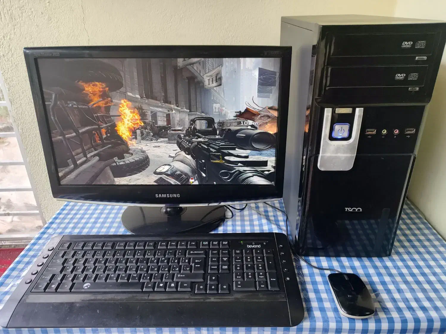 سیستم ۴هسته رم ۸ ddr3 هارد ssd و ۵۰۰ گرافیک ۲|رایانه رومیزی|چالوس, |دیوار