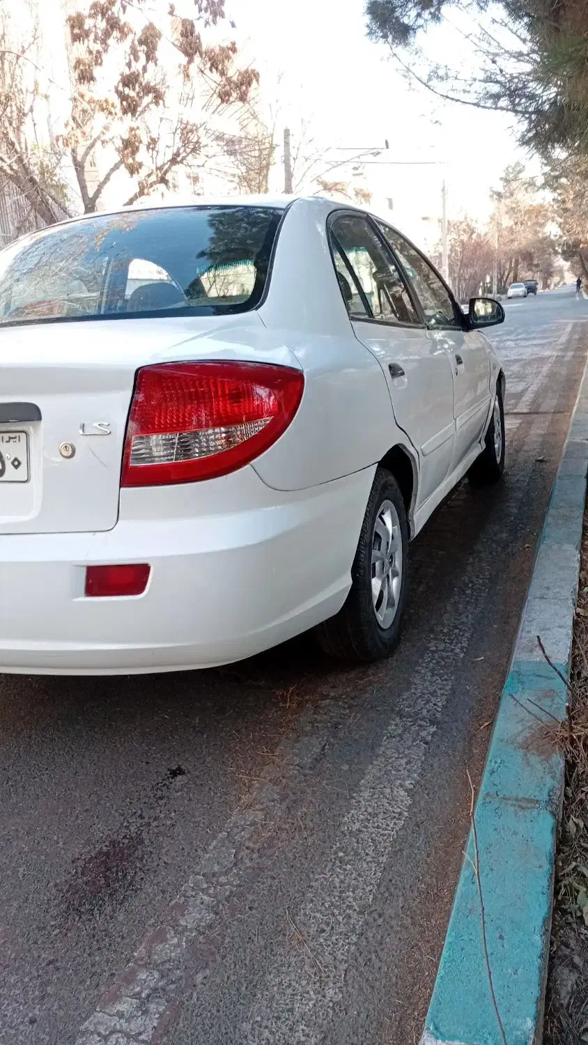 ریو مدل  آخر ۹۰ کم کارکرد خانگی|خودرو سواری و وانت|تهران, طرشت|دیوار