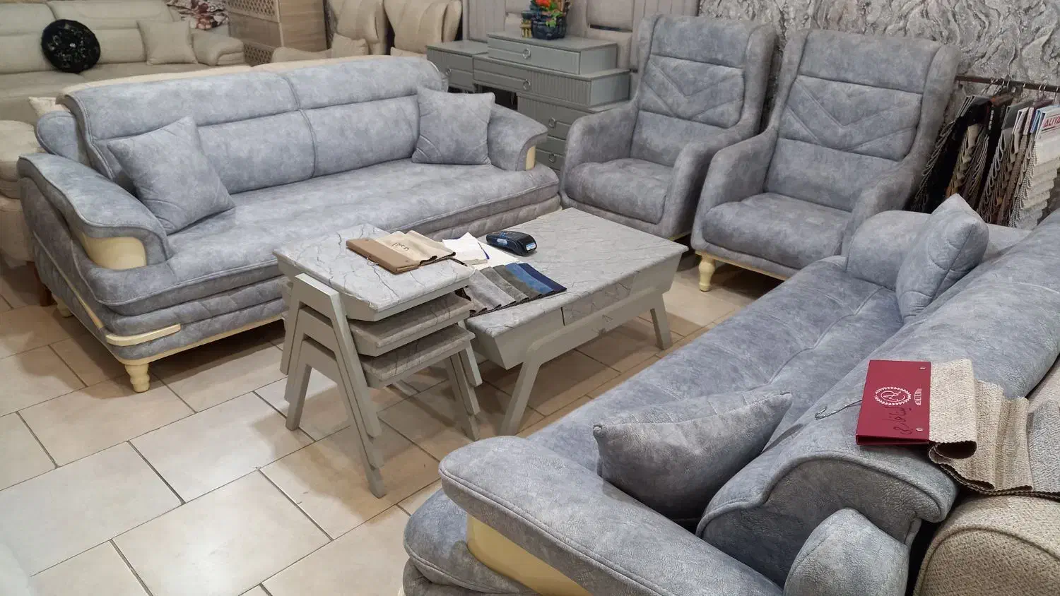 مبل راحتی وسلطنطی به‌قیمت تولید|مبلمان خانگی و میز عسلی|زنجان, |دیوار