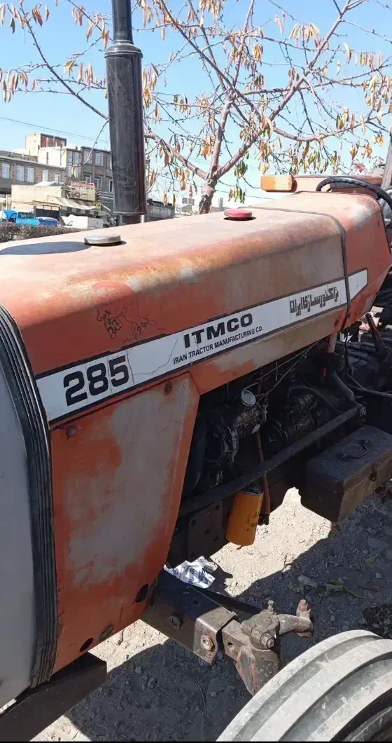 تراکتور ۲۸۵ تک مدل ۸۰|خودرو سنگین|ایلام, |دیوار